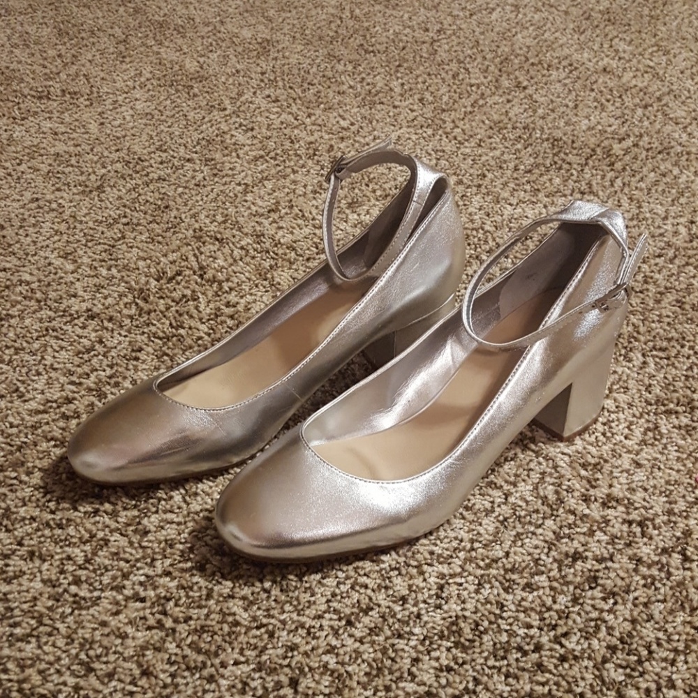 Silver/ Grey Chunky Heel